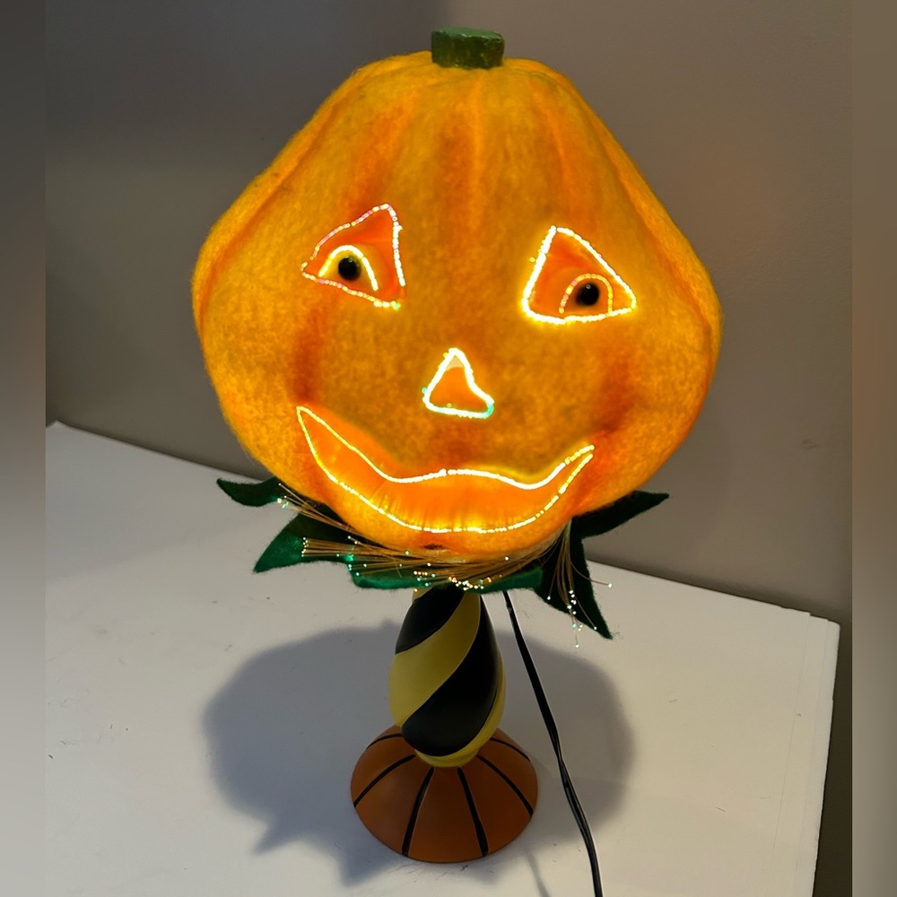Gemmy Halloween Pumpkin‎ Head on Stand 2006 Fiber Optic Friends Light-Up